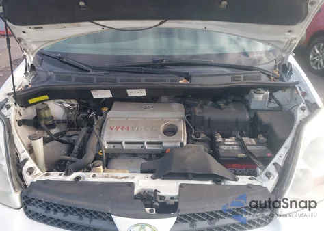 2005 Toyota Sienna Le z USA, uszkodzony, nr VIN 5TDZA23C25S326473